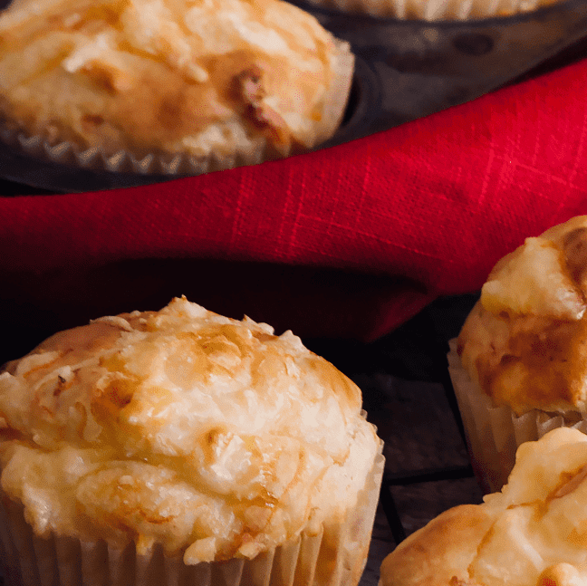 Muffins aux pommes et fromage