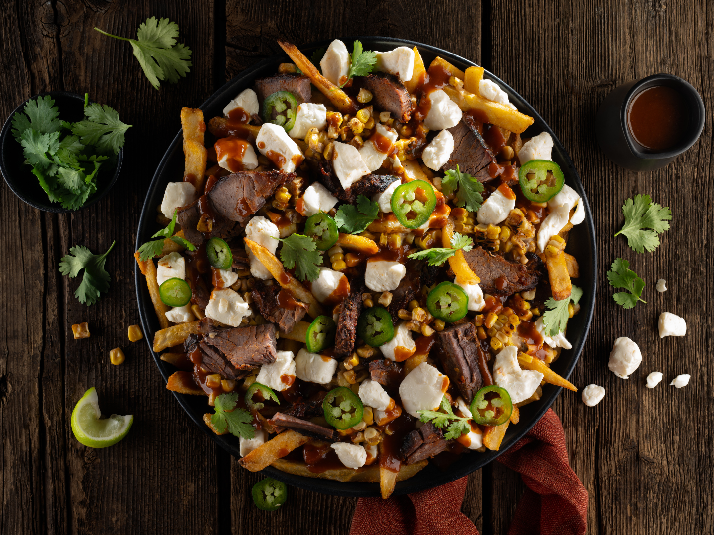 Poutine brisket et maïs crémeux